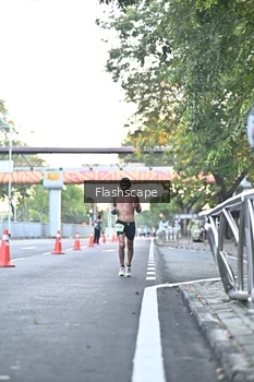 Runner Photo 1507686