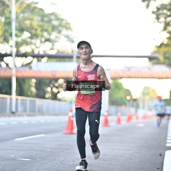 Runner Photo 1507843