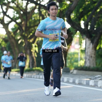 Runner Photo 1507854