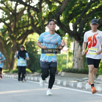 Runner Photo 1507905