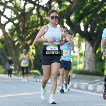 Runner Photo 1507934