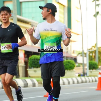 Runner Photo 1507935