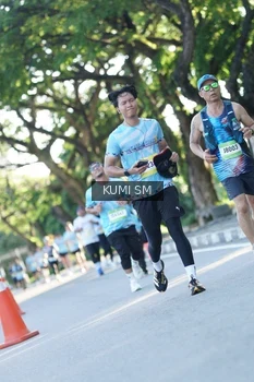 Runner Photo 1509251