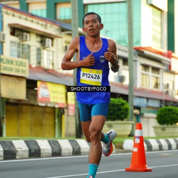 Runner Photo 1510674