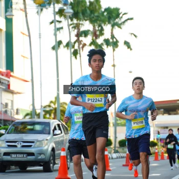 Runner Photo 1511505