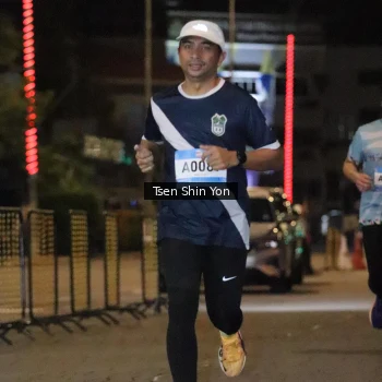 Runner Photo 1511943