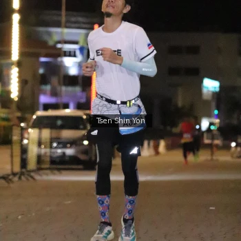 Runner Photo 1512221