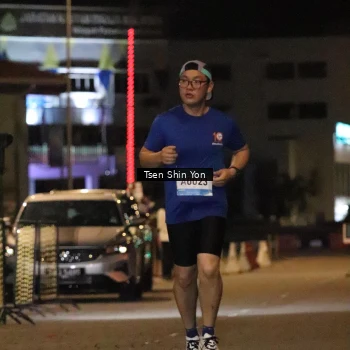 Runner Photo 1512416