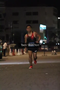 Runner Photo 1512450