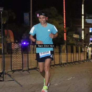 Runner Photo 1512546
