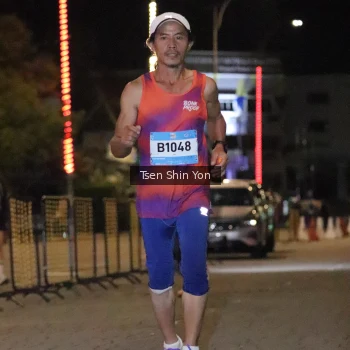 Runner Photo 1512679