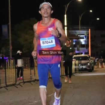 Runner Photo 1512680