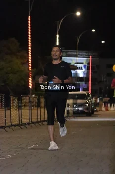 Runner Photo 1513183