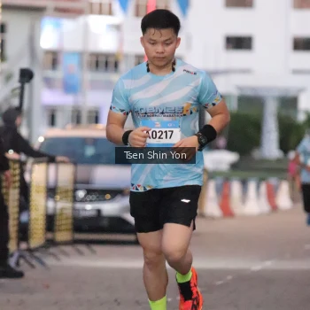 Runner Photo 1514546