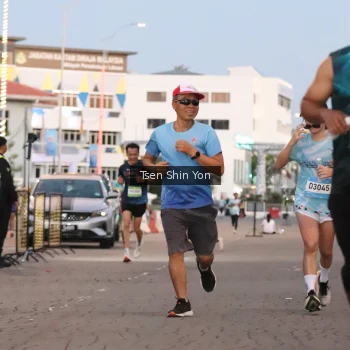 Runner Photo 1514714