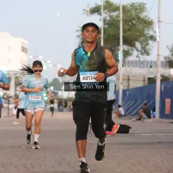 Runner Photo 1514715