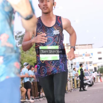 Runner Photo 1515035