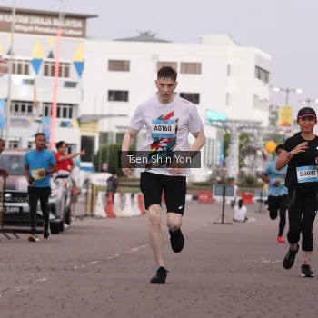 Runner Photo 1515456
