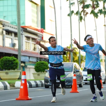 Runner Photo 1515663