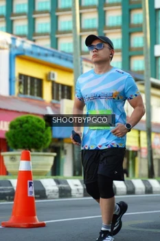 Runner Photo 1516046