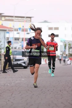 Runner Photo 1516053