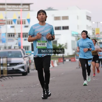 Runner Photo 1516097