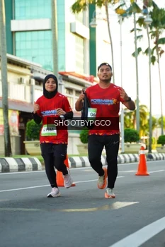 Runner Photo 1516179