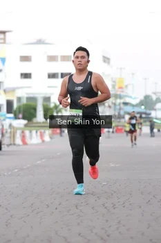 Runner Photo 1516350