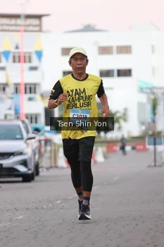 Runner Photo 1516416