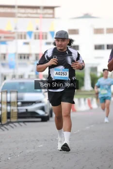 Runner Photo 1516790