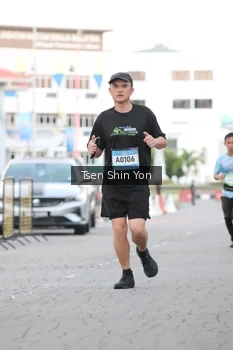 Runner Photo 1516843