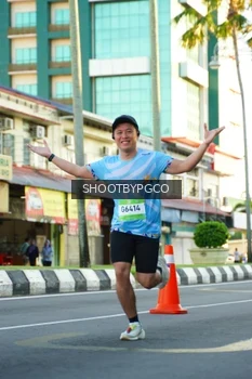 Runner Photo 1516860