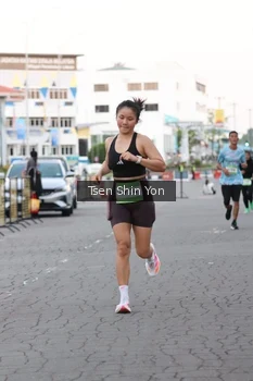 Runner Photo 1516990