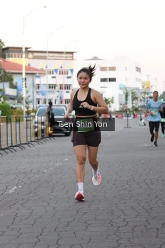 Runner Photo 1516994