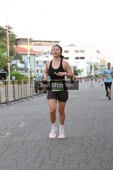 Runner Photo 1516997