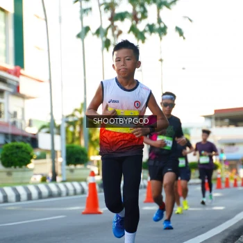 Runner Photo 1517119
