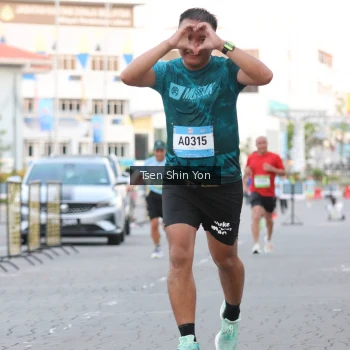 Runner Photo 1517258