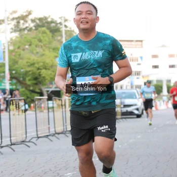 Runner Photo 1517268