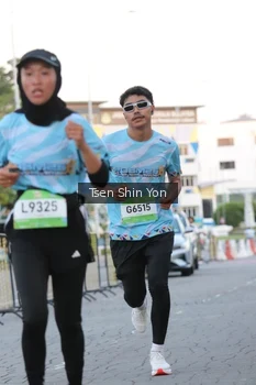 Runner Photo 1517646