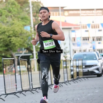 Runner Photo 1517982