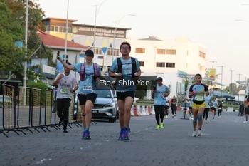Runner Photo 1519159