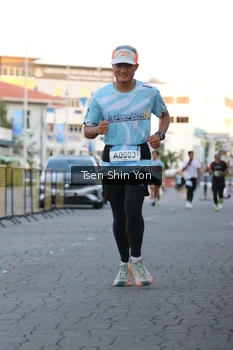 Runner Photo 1519294