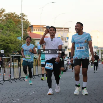 Runner Photo 1519512