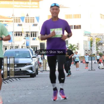 Runner Photo 1520945