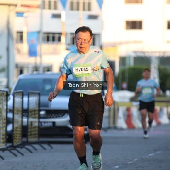 Runner Photo 1521103