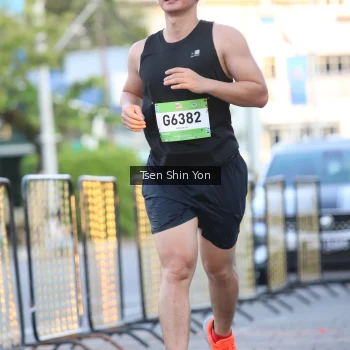 Runner Photo 1521415