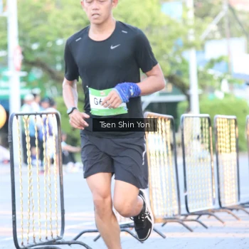 Runner Photo 1521907