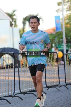 Runner Photo 1522219