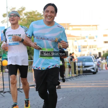 Runner Photo 1522410