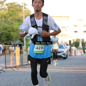 Runner Photo 1522594